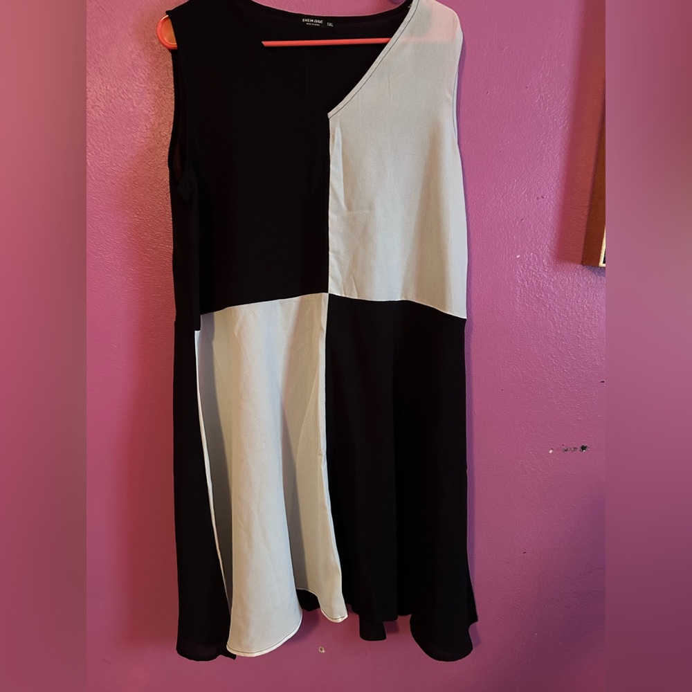 Plus Two Tone Belted A-line Dress